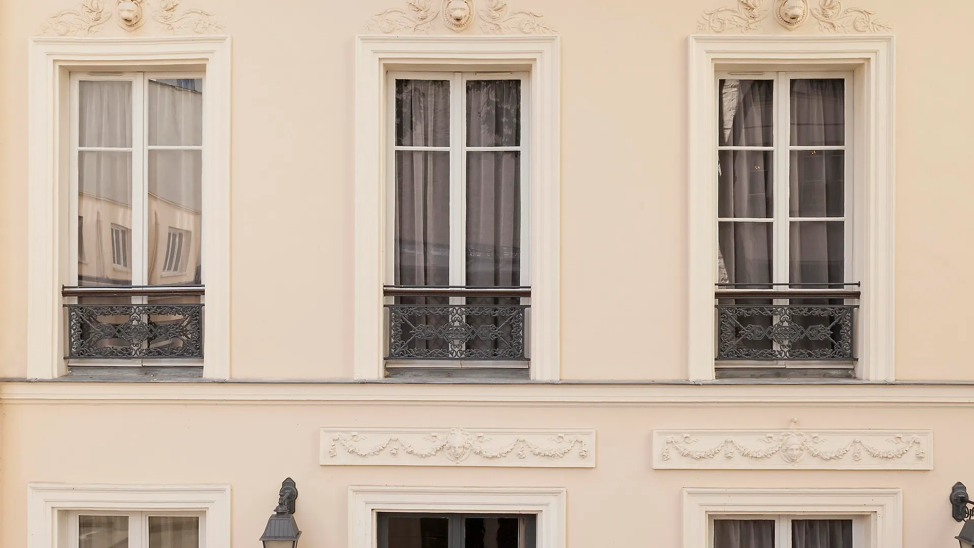 Timhotel Opera Blanche Fontaine Париж Отель