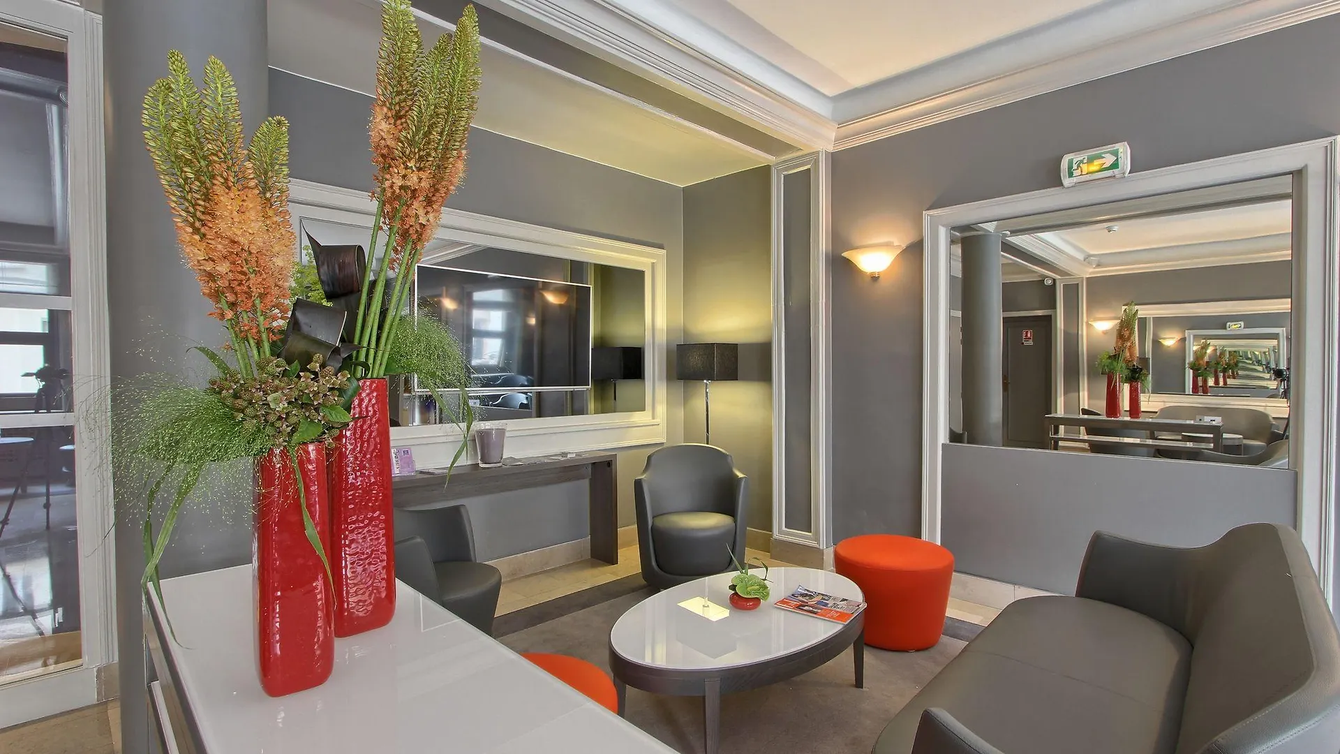 **** מלון פריז Timhotel Opera Blanche Fontaine צרפת