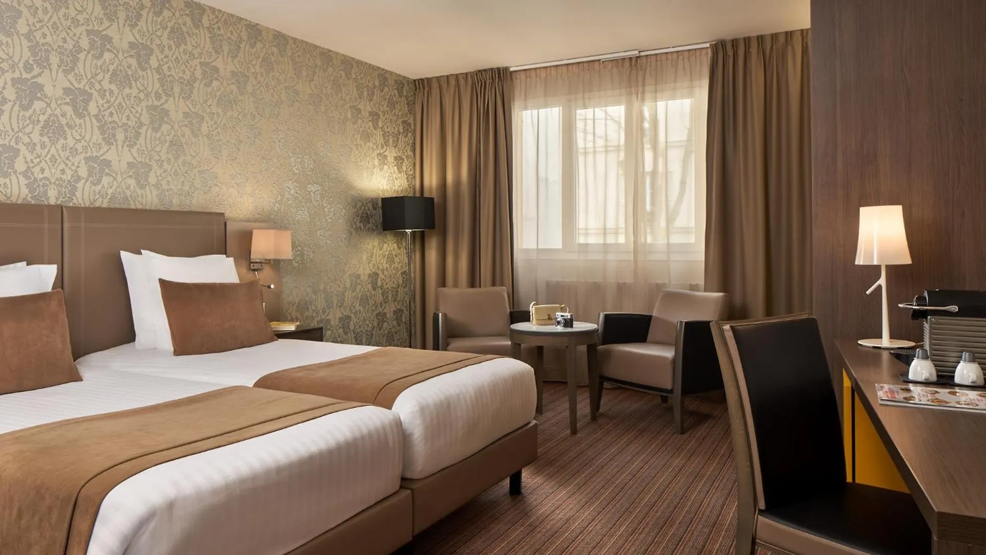 Timhotel Opera Blanche Fontaine Paryż Francja