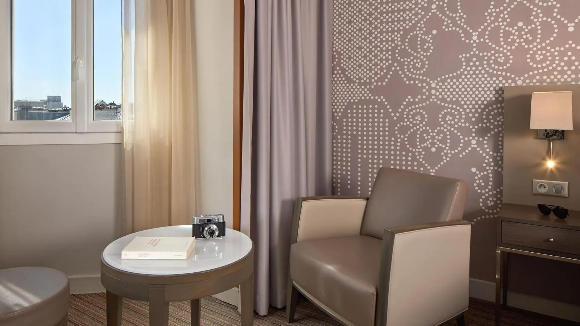 פריז Timhotel Opera Blanche Fontaine