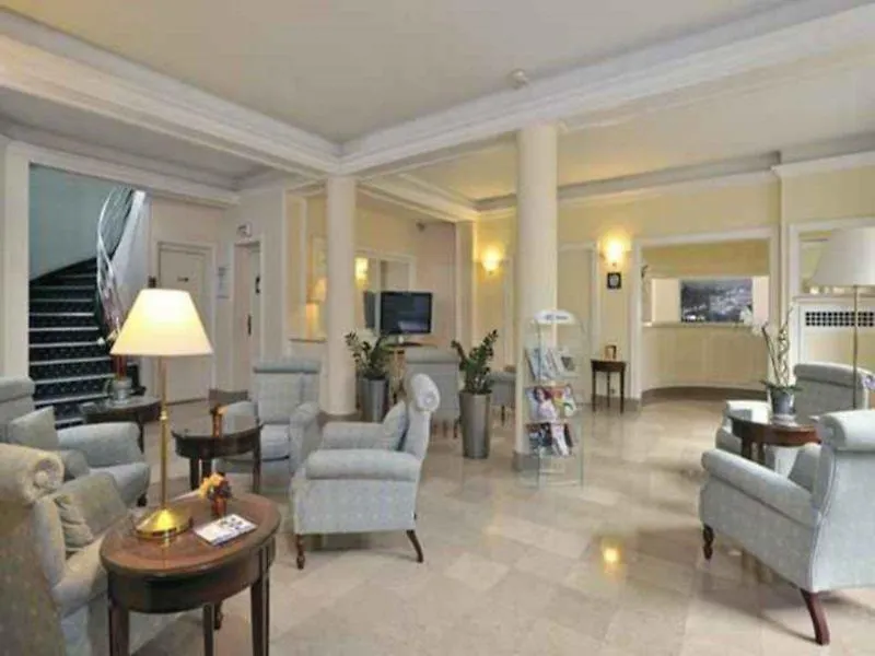 פריז Timhotel Opera Blanche Fontaine 4*,  צרפת