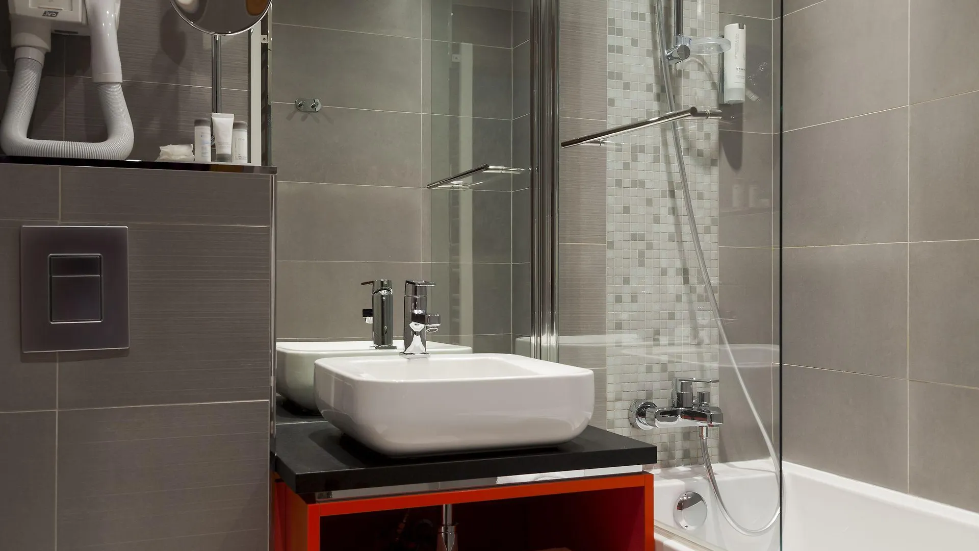 Timhotel Opera Blanche Fontaine Paris 4*,